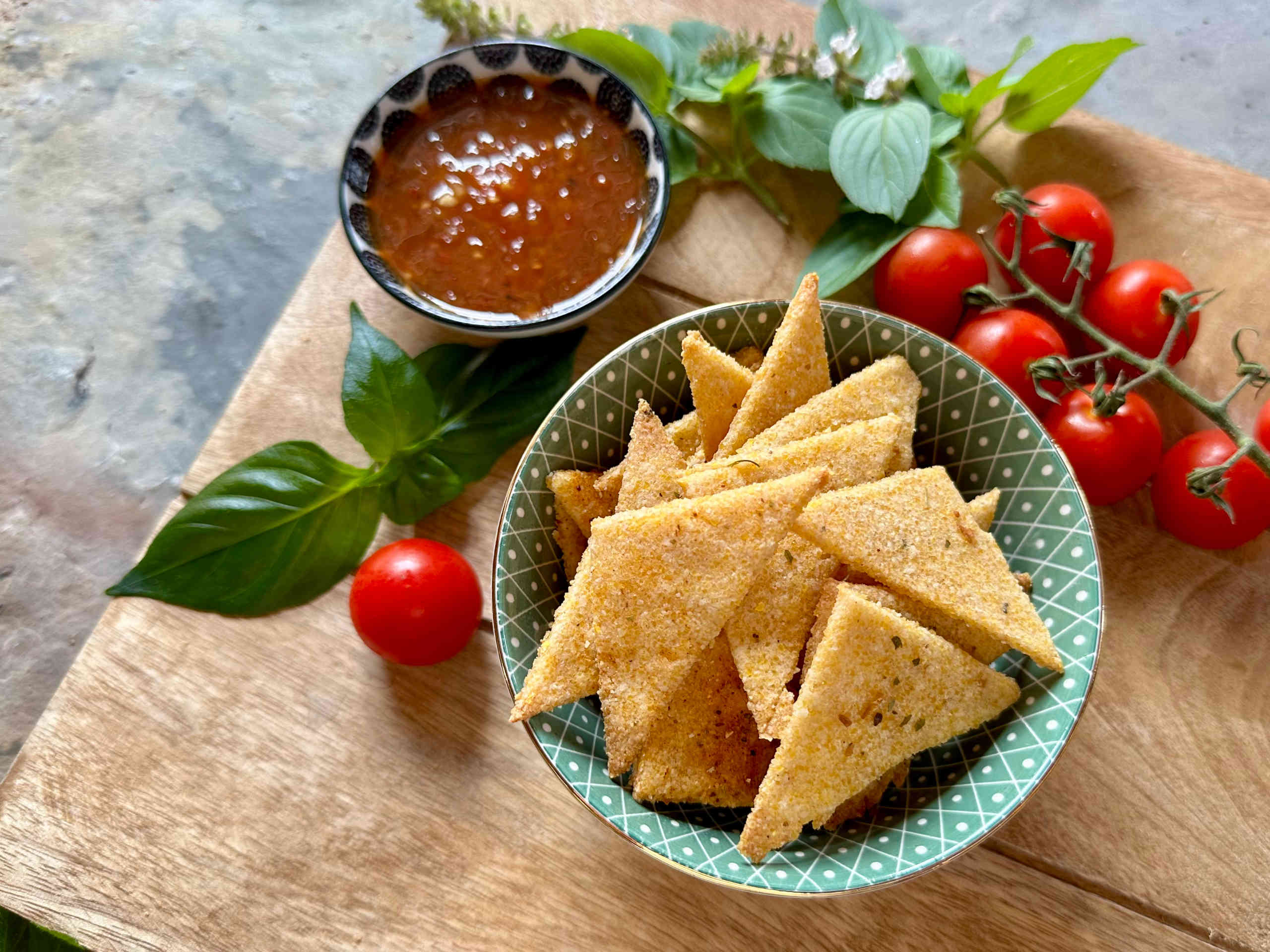 Gluten-free corn tortilla chips © Alexandra Gorsche