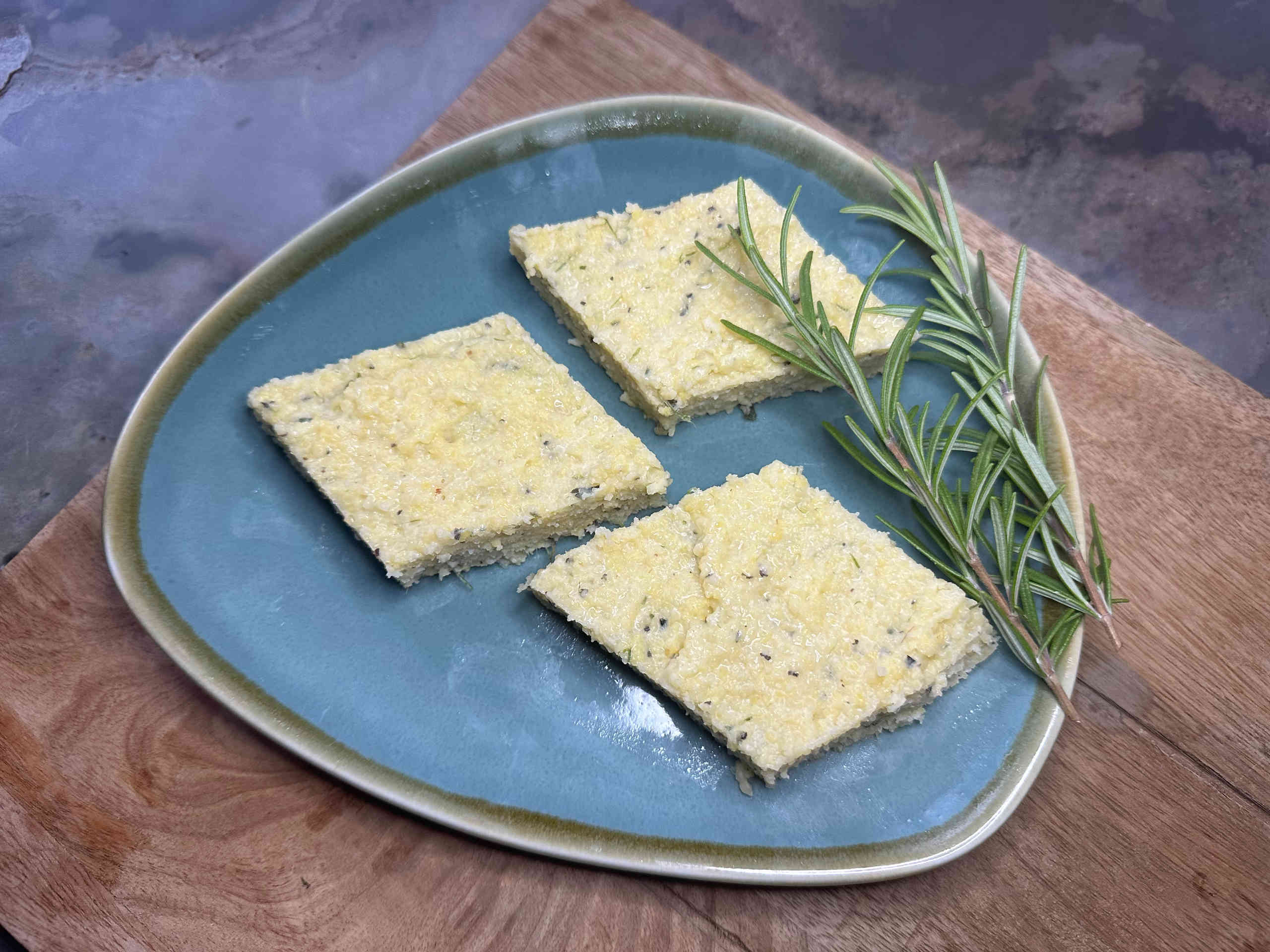 Grilled polenta slices © Alexandra Gorsche 