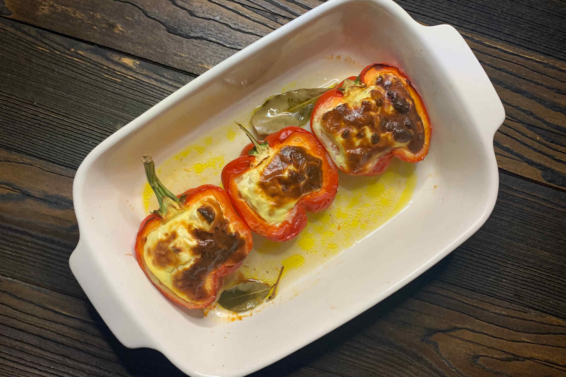 Stuffed Red Peppers with Sheep's Cheese & Egg © Alexandra Gorsche