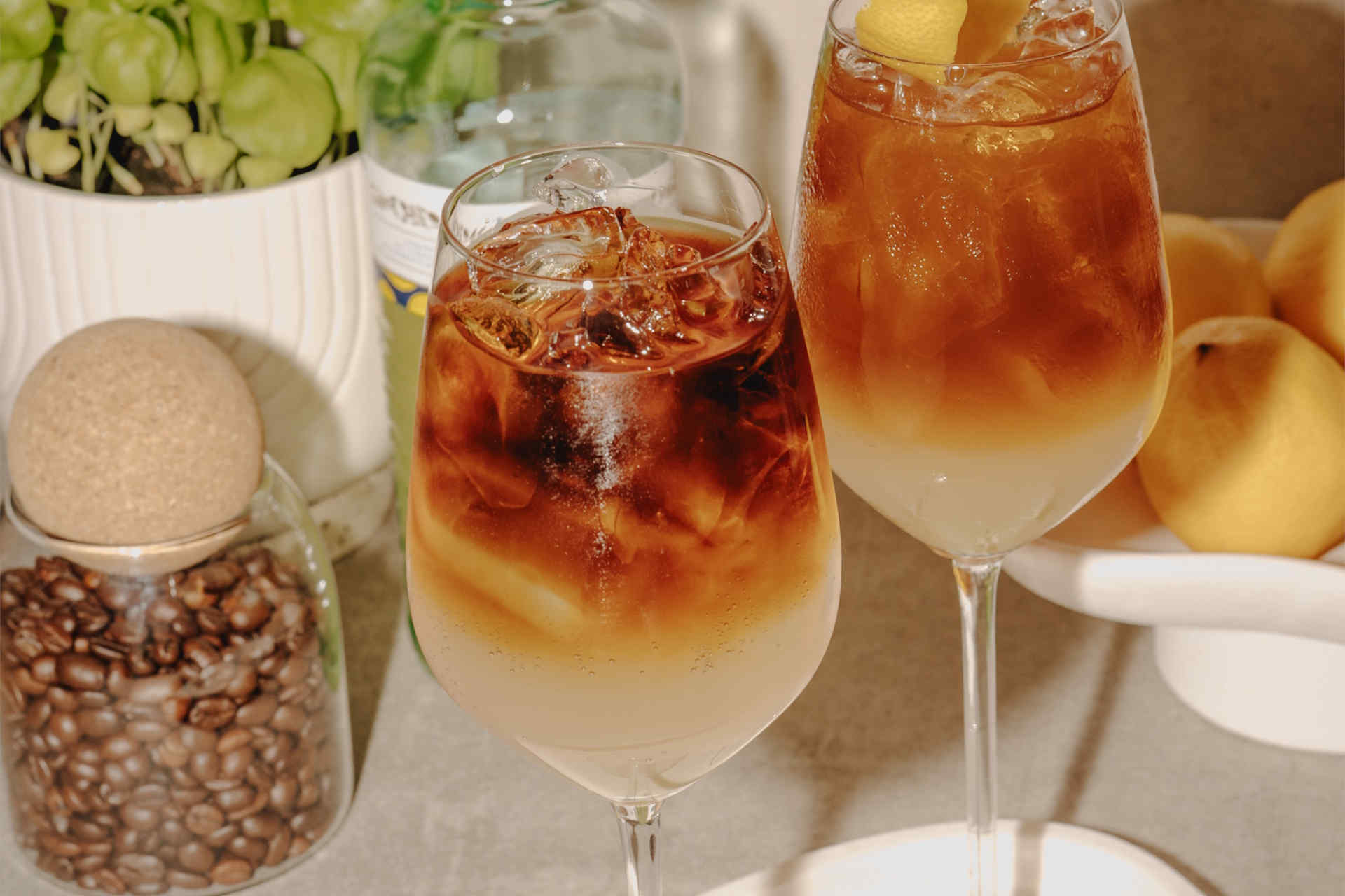 Coffee Limoncello Tonic © J. Hornig